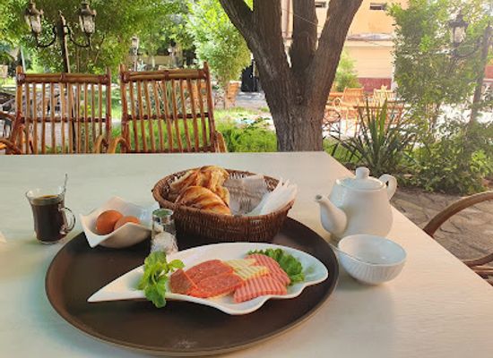 uzbekistan/djizak/restaurant/ifor
