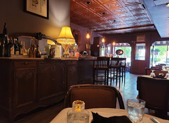 wisconsin/milwaukee/east-side/restaurant/the-pasta-tree-restaurant-wine-bar