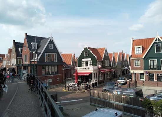 netherlands/volendam/restaurant/2-in-1-de-nieuwe-bakkerij