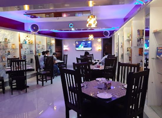pakistan/swat/restaurant/eastwest-resturent