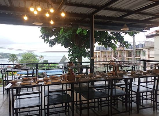thailand/phuket-province/restaurant/lae-lay-khao-khad