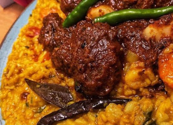 bangladesh/bhawal-region/restaurant/boithok-khana