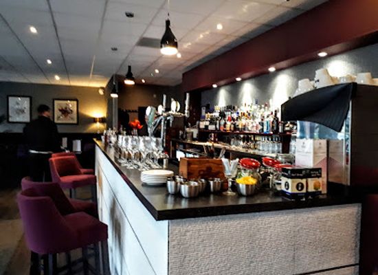 united-kingdom/renfrewshire/restaurant/pendulum-bar-grill
