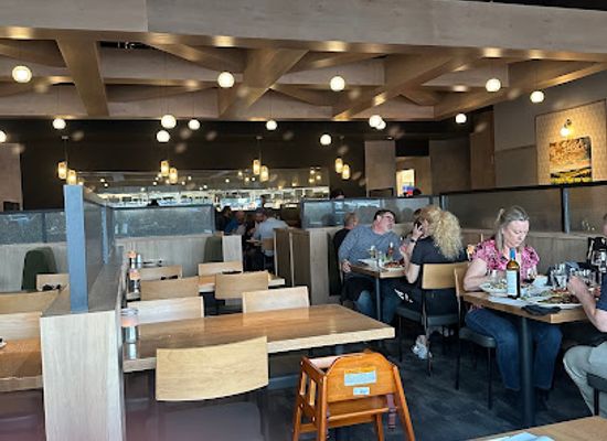 missouri/northwest-missouri/restaurant/cooper-s-hawk-winery-restaurant-st-peters