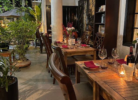 vietnam/nha-trang/tran-phu-beach/restaurant/dinner-at-cim-s