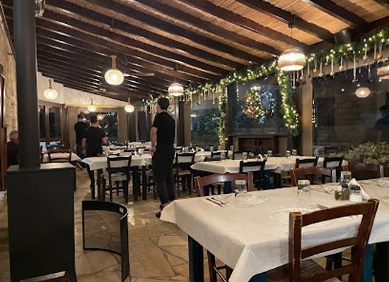cyprus/limassol/agios-tychonas/restaurant/ta-tria-alonia-tavern