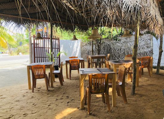 sri-lanka/arugam-bay/restaurant/468-cabanas-restaurant-arugambay