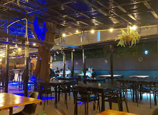 jamaica/kingston/restaurant/holy-smokes-grill-chill