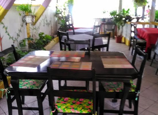grenada/grenville/restaurant/boots-cuisine