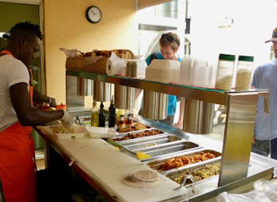 grenada/saint-mark/restaurant/augusto