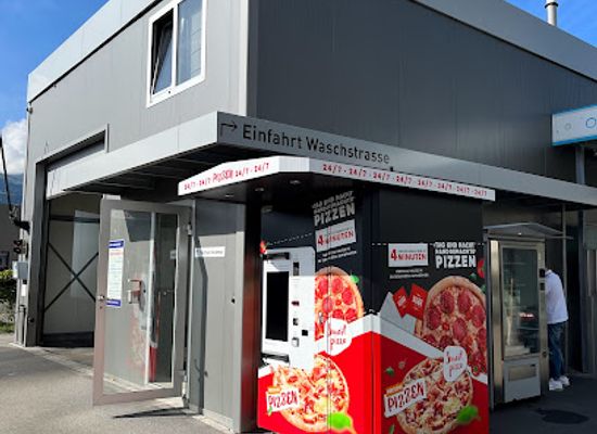liechtenstein/vaduz/restaurant/pizzaautomat
