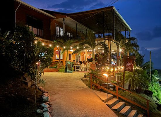 belize/cayo-district/restaurant/lola-s-restaurant-and-bar