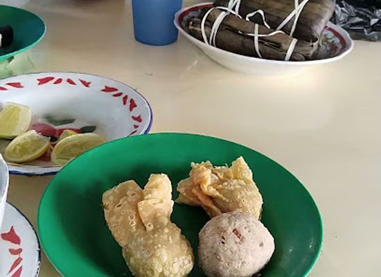 indonesia/tana-toraja/restaurant/bakso-ba-nyuknyang