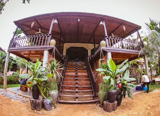 cambodia/oddar-meanchey/restaurant/ktom-sre-khmer-food
