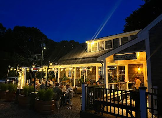 massachusetts/dukes-county/restaurant/chilmark-tavern