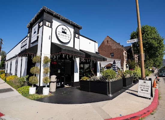 california/glendale/restaurant/kings-lounge-la