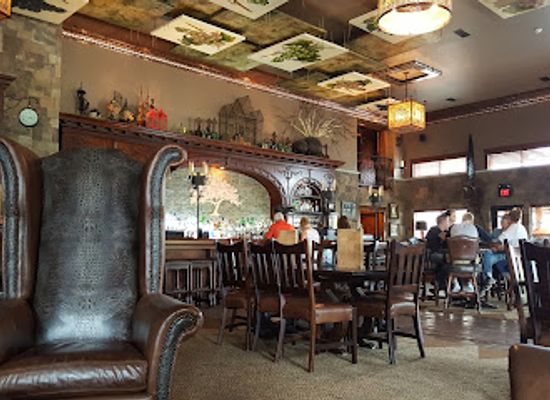 illinois/little-egypt/restaurant/tasting-room-at-walker-s-bluff