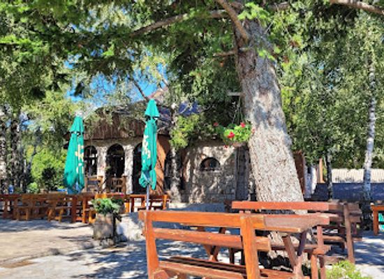 montenegro/moraca/restaurant/restoran-crkvina
