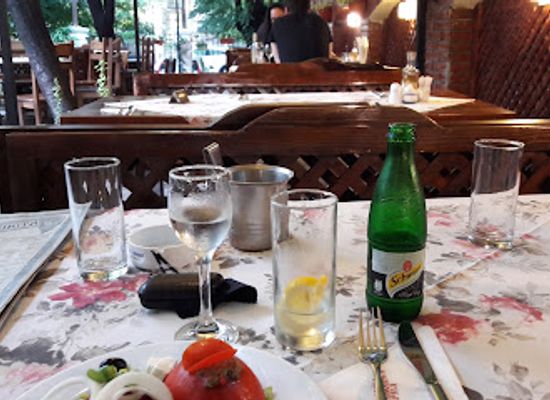 bulgaria/varna/restaurant/five-corners-restaurant-3
