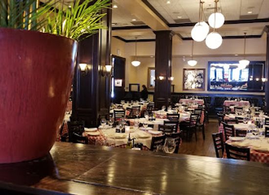 florida/orlando/international-drive/restaurant/maggiano-s-little-italy