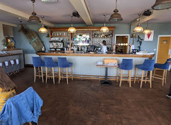 guernsey/st-sampson/restaurant/saltwater-restaurant-beaucette-marina