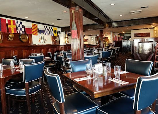 massachusetts/hyannis/restaurant/black-cat-tavern