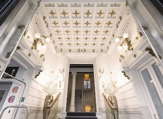 spain/madrid/retiro/restaurant/petit-palace-lealtad-plaza