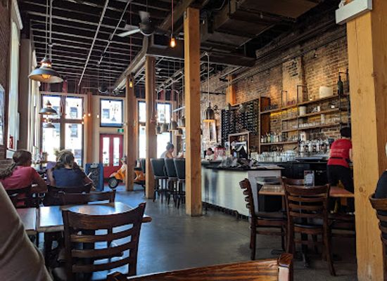canada/charlottetown/restaurant/piatto-pizzeria-enoteca