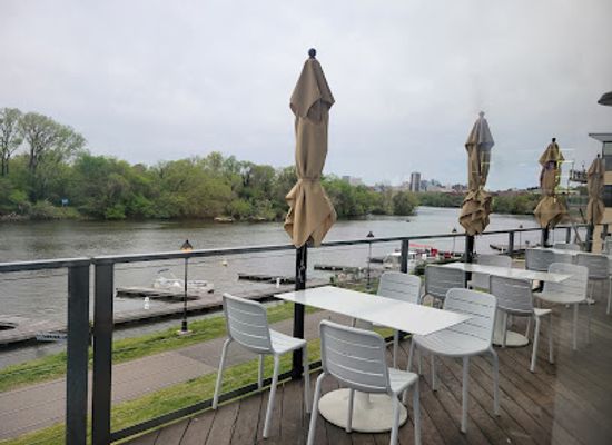 virginia/greater-richmond-region/restaurant/island-shrimp-co-rocketts-landing