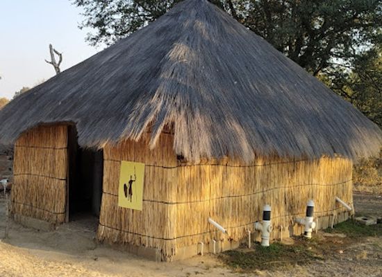 zambia/kafue-national-park/restaurant/mayukuyuku-bush-camp