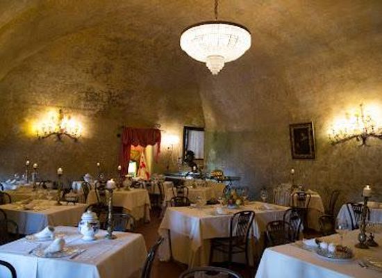 italy/casentino/restaurant/ristorante-logge-vasari