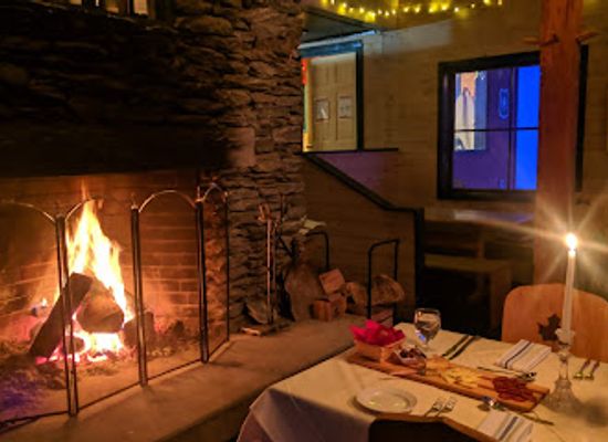 vermont/sugarbush-resort/restaurant/allyn-s-lodge