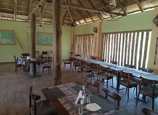 uganda/bunyoro/restaurant/pakuba-safari-lodge