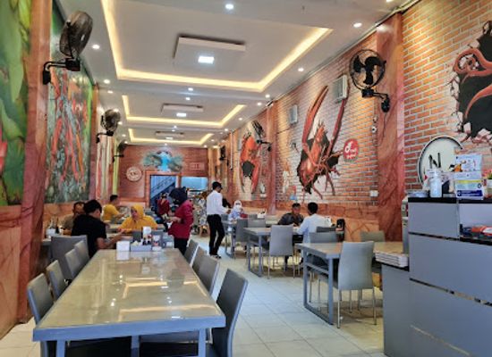 indonesia/central-kalimantan/restaurant/phoenix-resto