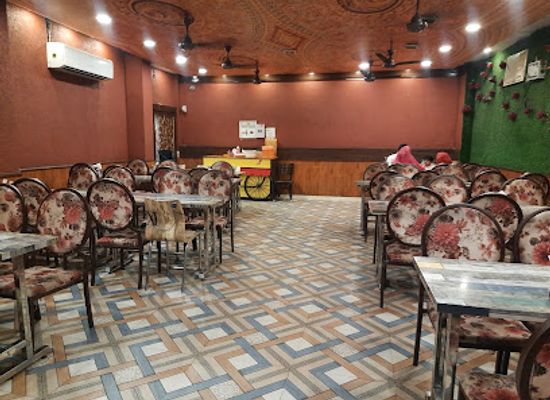 india/amritsar/golden-temple-complex/restaurant/bharawan-da-dhaba-amritsar