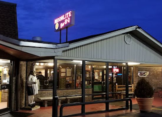 kentucky/owensboro/restaurant/moonlite-bar-b-q-inn