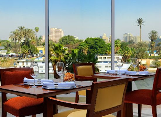 egypt/cairo/giza/restaurant/giannini-s-new-york-italian-restaurant