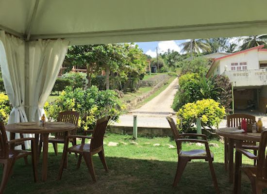 barbados/saint-joseph/restaurant/dina-s-bar