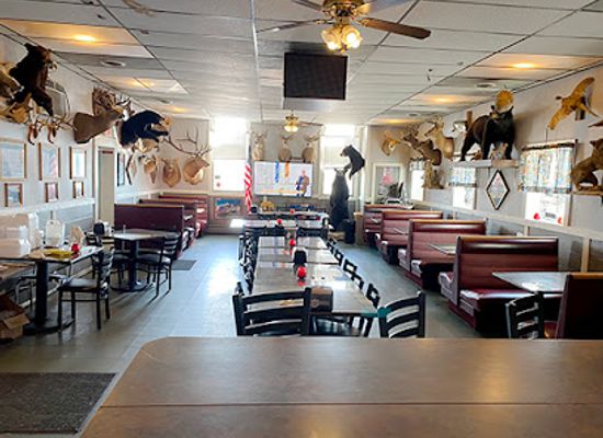 wisconsin/sturgeon-bay/restaurant/greystone-castle