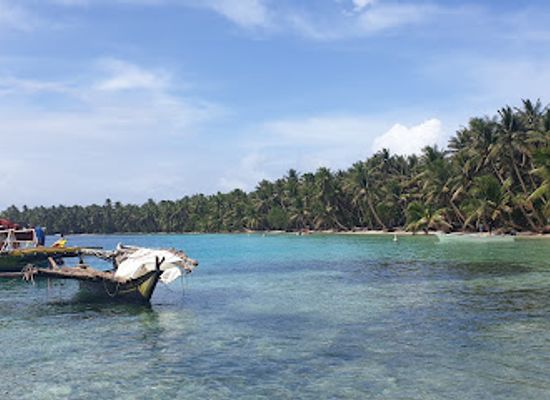micronesia/lamotrek-atoll/restaurant/lamotrek-island