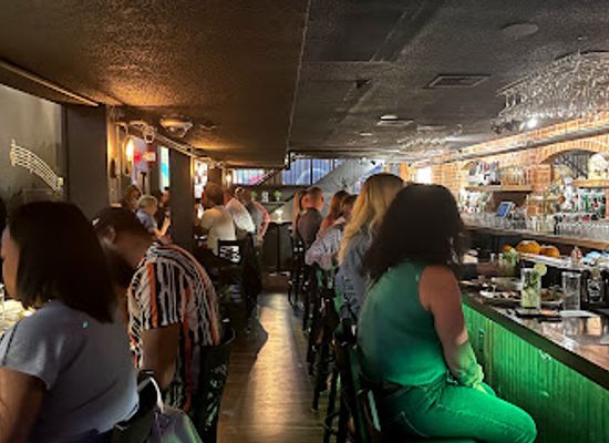 massachusetts/western-massachusetts/restaurant/dewey-s-jazz-lounge