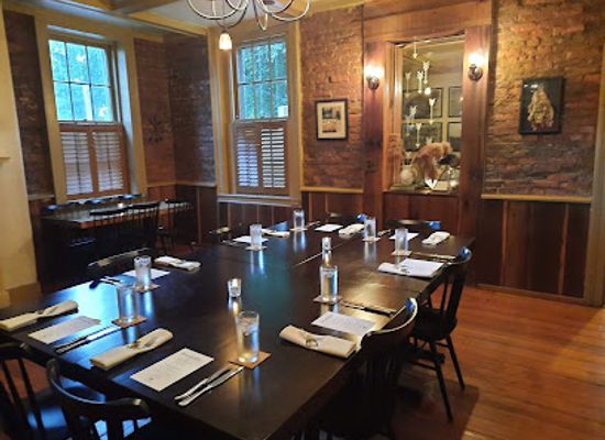 kentucky/bardstown/restaurant/harrison-smith-house