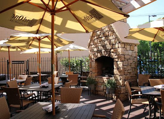 minnesota/central-lakes-region/restaurant/the-lake-room