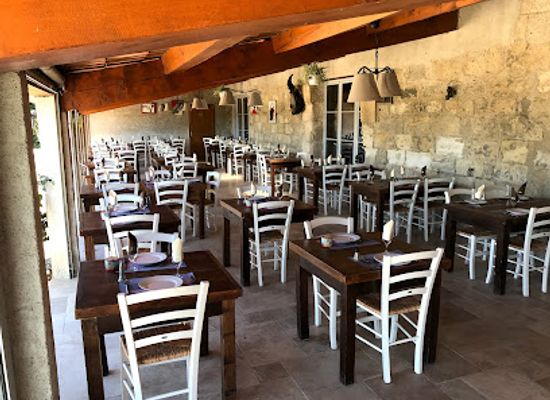 france/camargue/restaurant/la-manade-des-baumelles