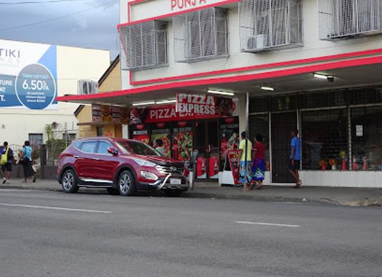 fiji/lautoka/restaurant/charlies-pizza-express