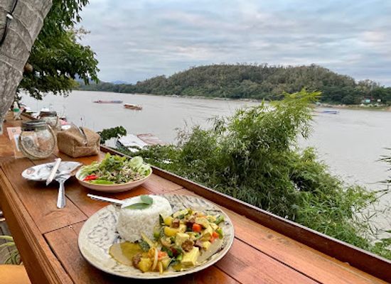laos/mekong-river-valley/restaurant/mekong-svan-restaurant-bar
