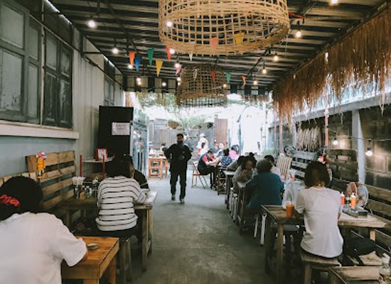 thailand/nakhon-ratchasima/restaurant/chakafair