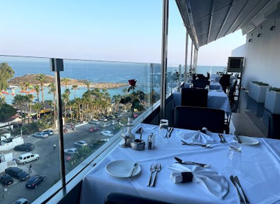 cyprus/makronissos-peninsula/restaurant/glasshouse-lounge-restaurant