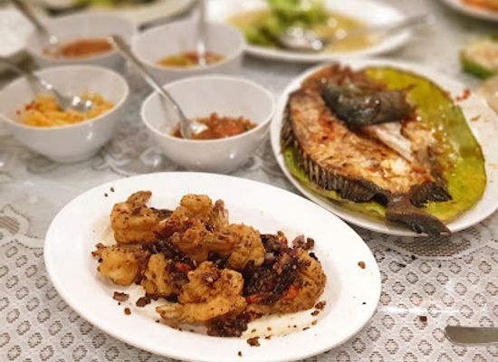 indonesia/maluku-islands/restaurant/sari-gurih-restaurant