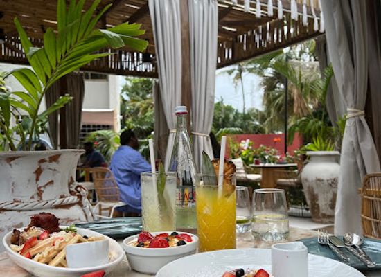 ghana/accra/labone/restaurant/vine-restaurant
